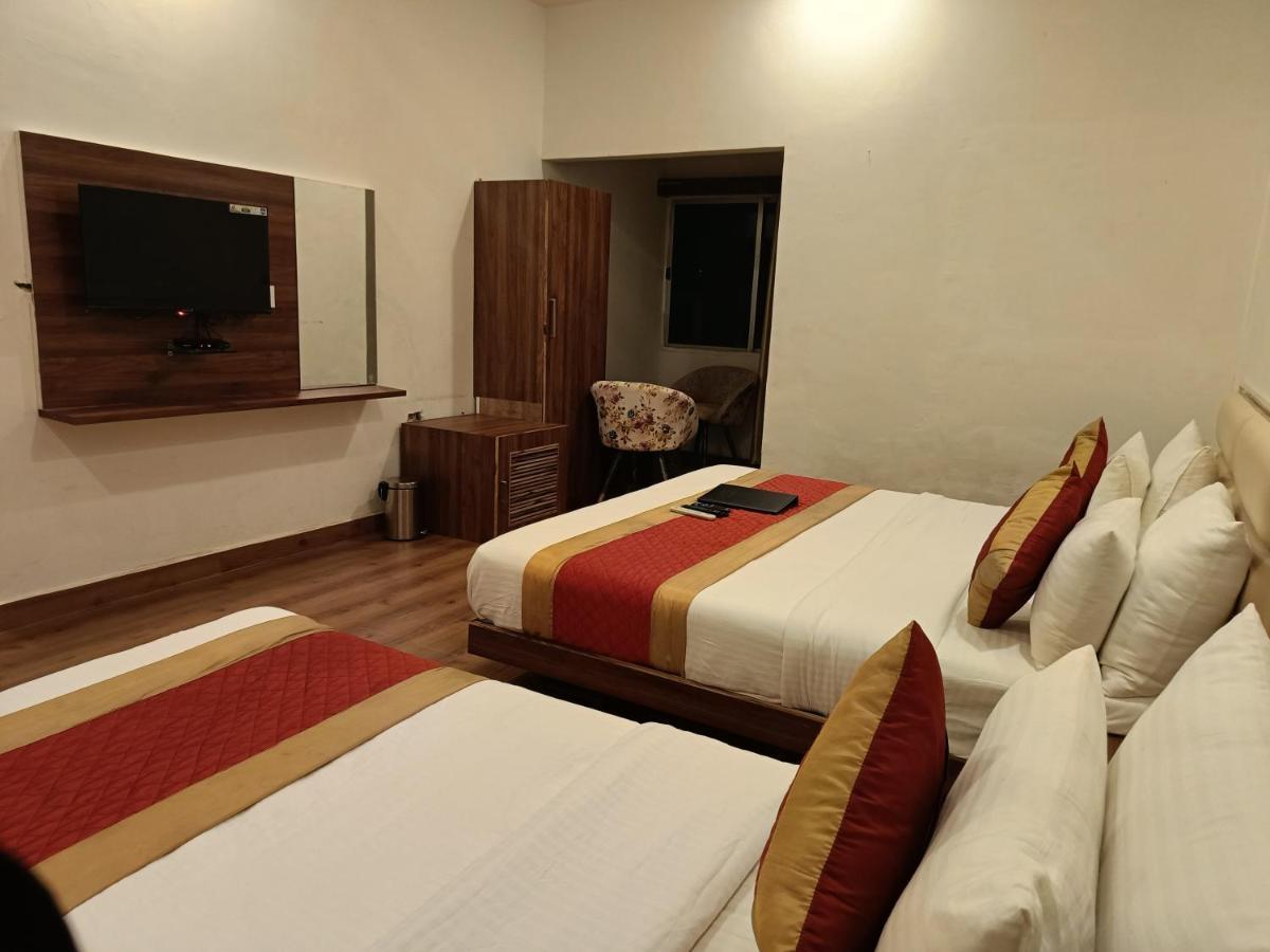 Leela Bizotel Junagadh Extérieur photo