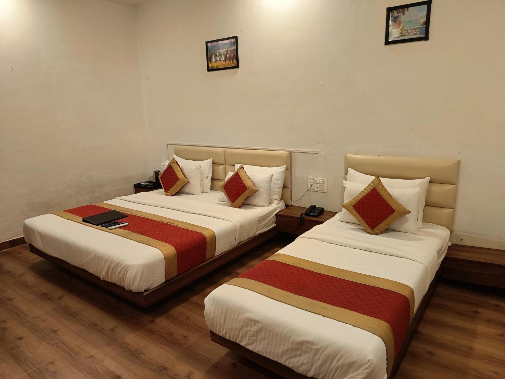 Leela Bizotel Junagadh Chambre photo